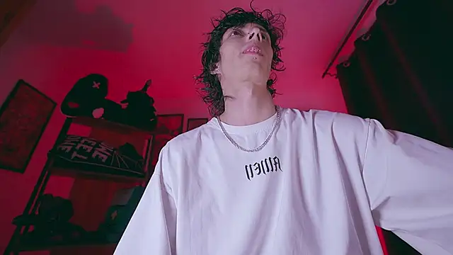 Olliver   y online show from January 14, 2:39 am