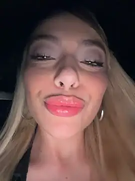 Ginevrafedez online show from February 15, 8:02 am