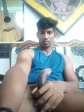 Snapshot of sunshine0000 chatting on May 8, 4:51 am sunshine0000 online show from May 8, 4:51 am