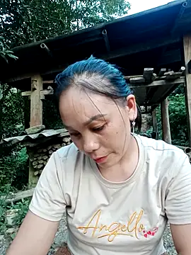vanvan005 online show from May 26, 11:28 am