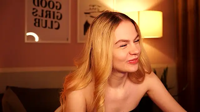 secretdesireee online show from January 13, 2:00 pm