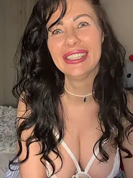 IRISWHITE17 online show from March 2, 7:15 am