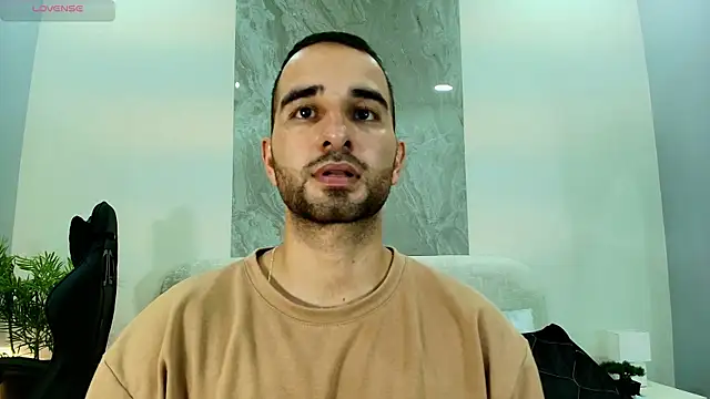 Snapshot of lorenzo_walker_1 chatting on July 11, 5:37 pm lorenzo walker 1 online show from July 11, 5:37 pm