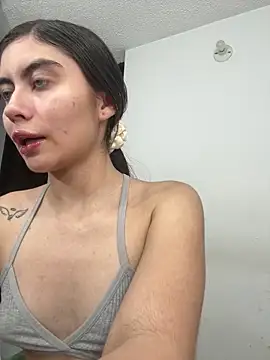 Snapshot of Stormi_th chatting on February 10, 12:04 am Stormi th online show from February 10, 12:04 am