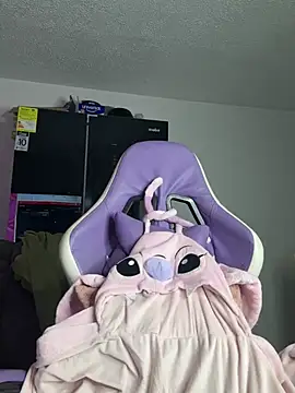 Snapshot of Stormi_th chatting on February 11, 11:54 pm Stormi th online show from February 11, 11:54 pm