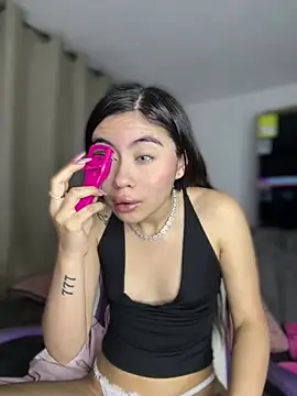 Snapshot of Stormi_th chatting on February 16, 4:52 am Stormi th online show from February 16, 4:52 am