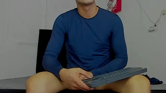 camilo model online show from May 4, 6:26 pm