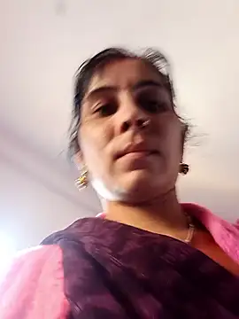 Snapshot of Hot_ree85 chatting on January 13, 8:08 am Hot ree85 online show from January 13, 8:08 am