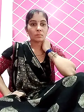 Snapshot of Hot_ree85 chatting on February 7, 4:38 am Hot ree85 online show from February 7, 4:38 am