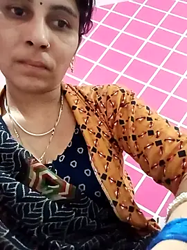 Snapshot of Hot_ree85 chatting on February 17, 2:24 pm Hot ree85 online show from February 17, 2:24 pm