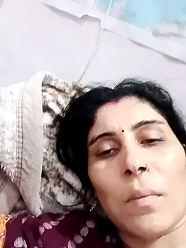 Snapshot of Hot_ree85 chatting on February 20, 3:12 pm Hot ree85 online show from February 20, 3:12 pm