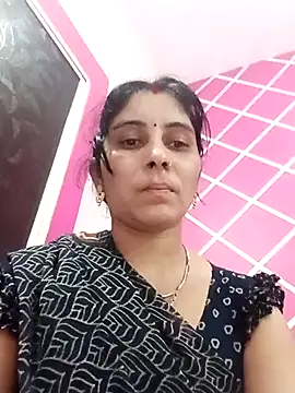 Snapshot of Hot_ree85 chatting on February 25, 5:22 pm Hot ree85 online show from February 25, 5:22 pm