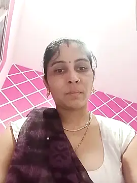 Snapshot of Hot_ree85 chatting on March 2, 6:25 am Hot ree85 online show from March 2, 6:25 am