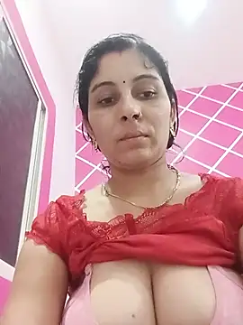 Snapshot of Hot_ree85 chatting on July 1, 2:24 am Hot ree85 online show from July 1, 2:24 am