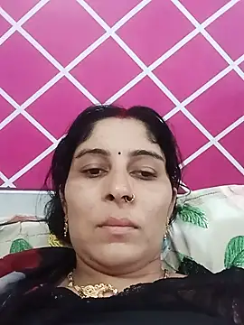 Snapshot of Hot_ree85 chatting on July 11, 4:48 am Hot ree85 online show from July 11, 4:48 am