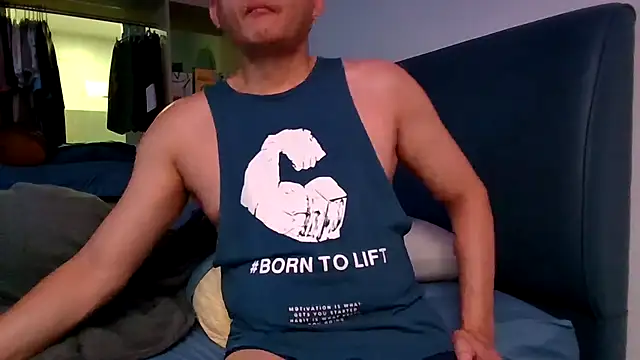 Snapshot of gohm_physique chatting on March 26, 6:24 pm gohm physique online show from March 26, 6:24 pm