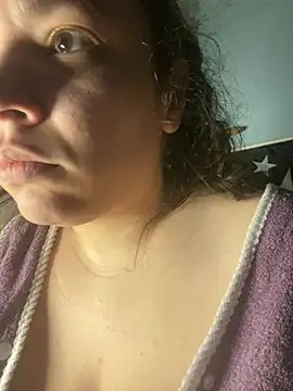 bellakay19 online show from January 17, 4:22 pm