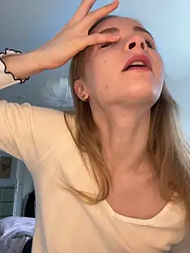 Sunny Eve online show from March 11, 8:31 am