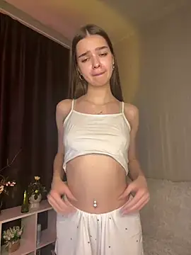 SkylineBliss online show from January 17, 3:44 am