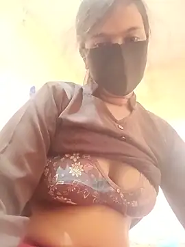 Snapshot of Kinjal_setty chatting on June 8, 3:07 am Kinjal setty online show from June 8, 3:07 am