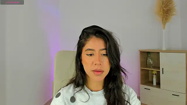 Sussan Monroe online show from February 2, 7:51 am