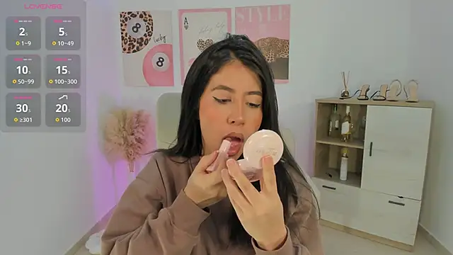 Sussan Monroe online show from April 10, 9:47 am