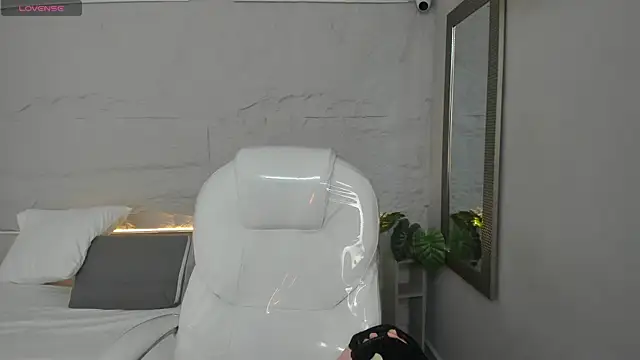 Snapshot of lanna_18_ chatting on June 30, 11:33 am lanna 18 online show from June 30, 11:33 am