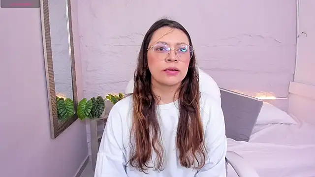 Snapshot of lanna_18_ chatting on July 8, 11:58 am lanna 18 online show from July 8, 11:58 am