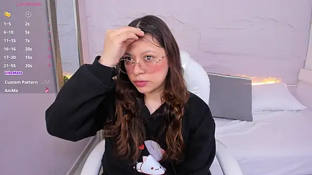 Snapshot of lanna_18_ chatting on July 18, 11:47 am lanna 18 online show from July 18, 11:47 am