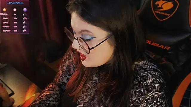PixelMiss online show from May 8, 2:33 pm
