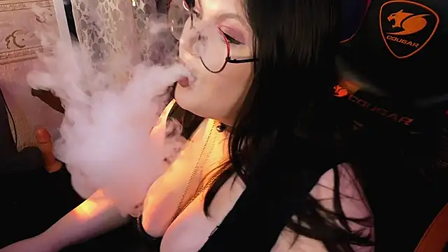 PixelMiss online show from May 19, 11:22 pm