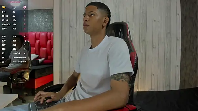  erick j online show from April 16, 8:31 pm