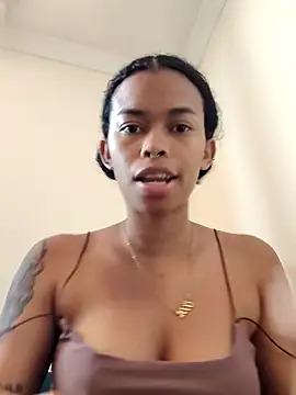 shenna brunette online show from February 8, 5:05 pm