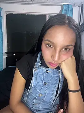 Snapshot of Eve_Ritz chatting on February 9, 3:21 am Eve Ritz online show from February 9, 3:21 am