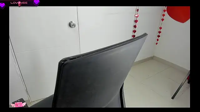 Snapshot of Jessica_Beltrann chatting on February 25, 7:56 pm Jessica Beltrann online show from February 25, 7:56 pm