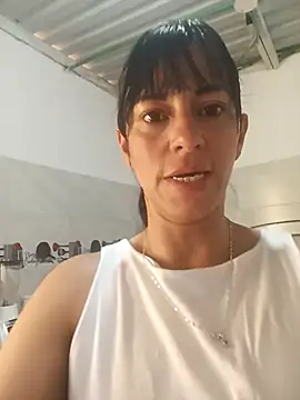 ilairahot online show from February 4, 5:08 pm