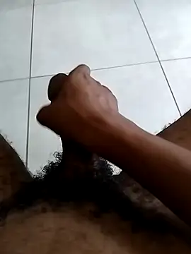 Snapshot of SkinnyDick26 chatting on February 14, 7:27 am SkinnyDick26 online show from February 14, 7:27 am