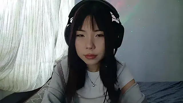 AprilOnilll online show from January 16, 10:08 am