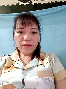 Snapshot of Sana-vn chatting on April 19, 6:10 pm Sana-vn online show from April 19, 6:10 pm