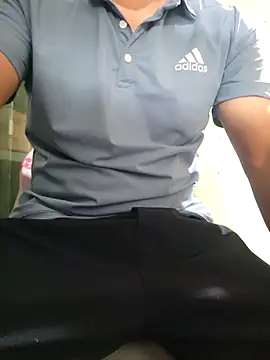 Snapshot of Deptraidatinh chatting on March 3, 3:23 am Deptraidatinh online show from March 3, 3:23 am