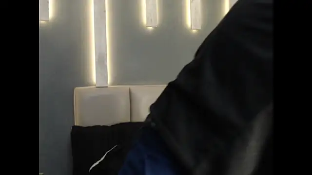 Snapshot of Matt_Wolf_ chatting on January 6, 11:03 am Matt Wolf online show from January 6, 11:03 am