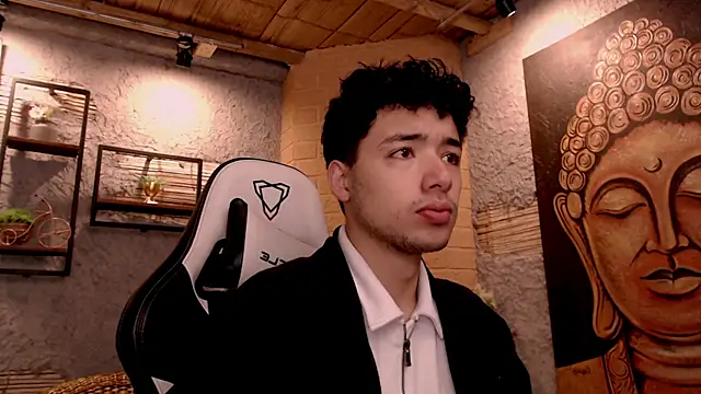 Snapshot of Matt_Wolf_ chatting on January 14, 11:16 am Matt Wolf online show from January 14, 11:16 am