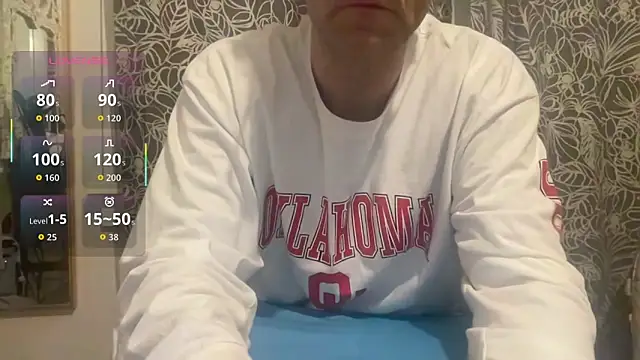 Snapshot of wolverinedream chatting on February 26, 5:28 am wolverinedream online show from February 26, 5:28 am