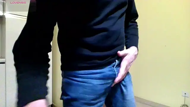 Ele7b5 online show from April 7, 9:26 pm