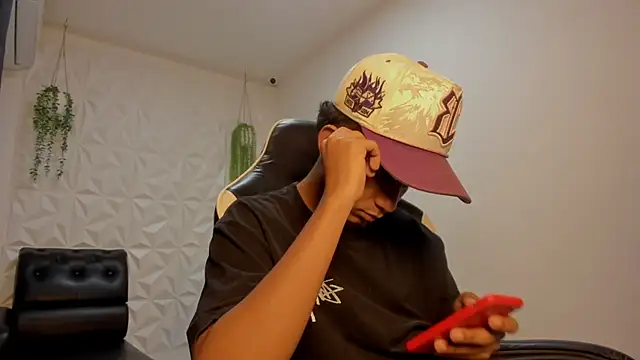 Alluringangel23 online show from January 7, 1:52 am