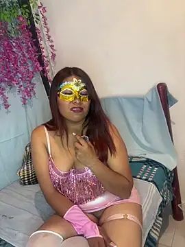 Snapshot of Zuley_foxi chatting on February 16, 2:51 am Zuley foxi online show from February 16, 2:51 am