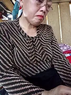 Agnes-baby online show from April 6, 2:53 am