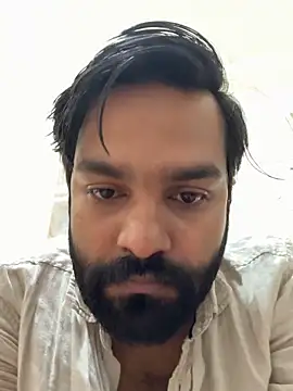 Snapshot of Rahil_94 chatting on April 19, 1:43 pm Rahil 94 online show from April 19, 1:43 pm