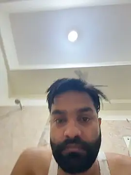 Snapshot of Rahil_94 chatting on May 30, 6:49 pm Rahil 94 online show from May 30, 6:49 pm