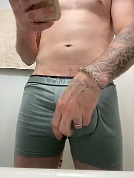 Snapshot of Tmoney369 chatting on April 16, 6:14 am Tmoney369 online show from April 16, 6:14 am